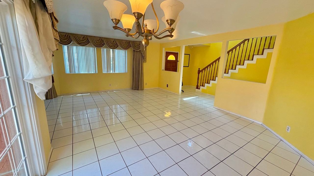 4825 W 119th Pl - Photo 4 of 12