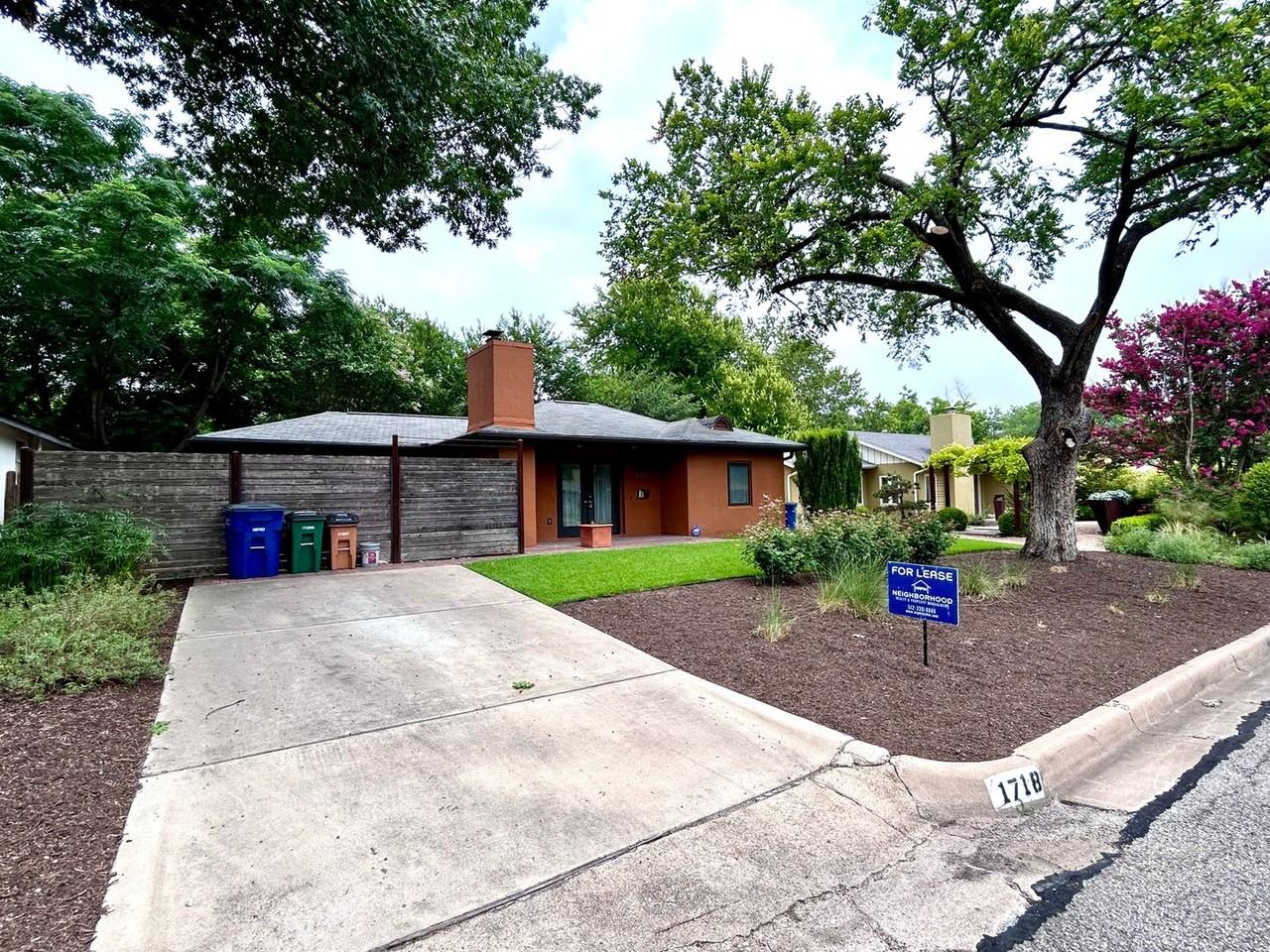 1718 Giles St - Photo 2 of 20