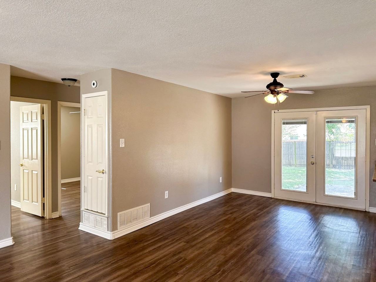 54192 Sun Valley St - Photo 7 of 30
