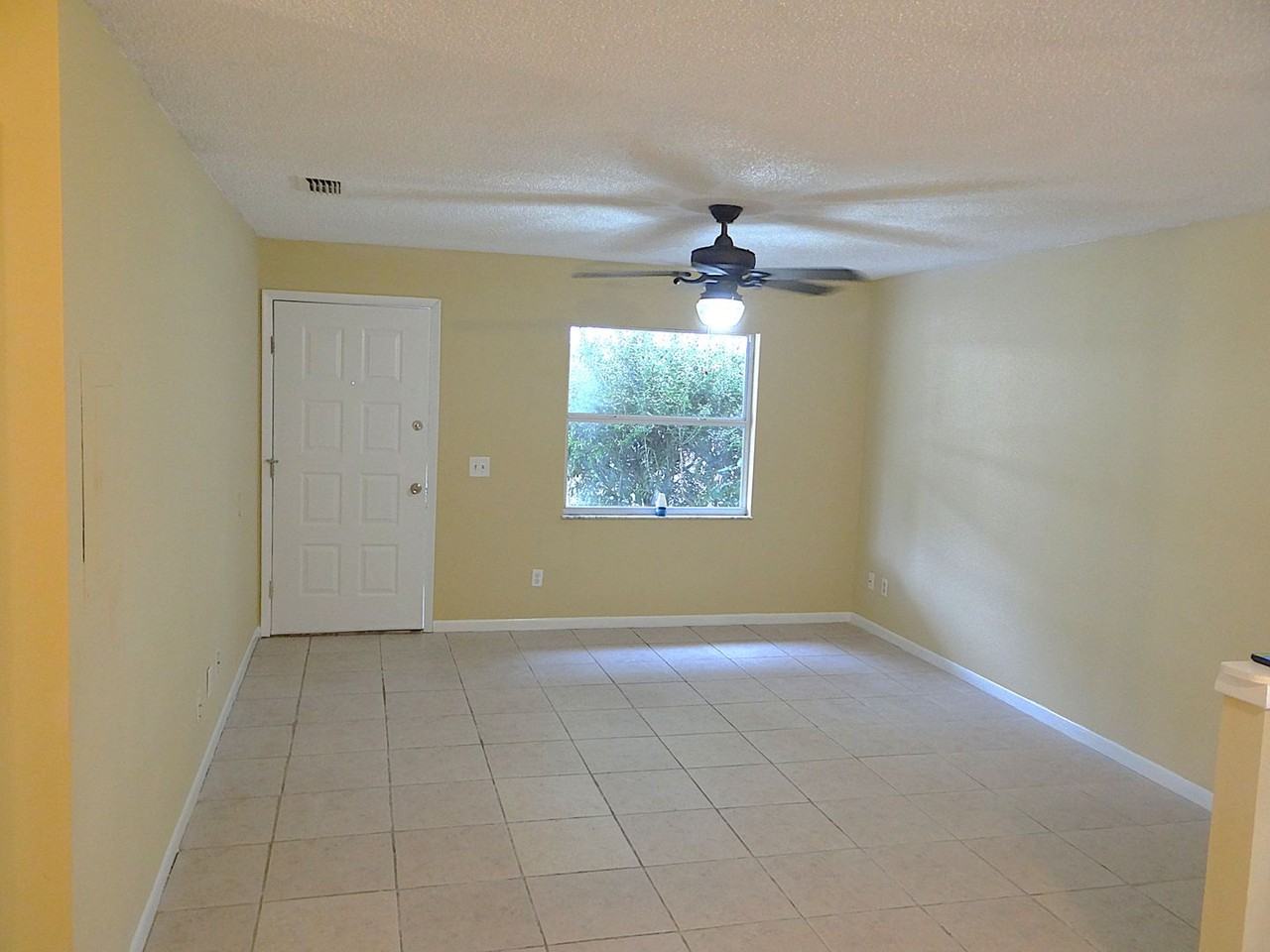 37850 Wdcf Dr #2 - Photo 4 of 11