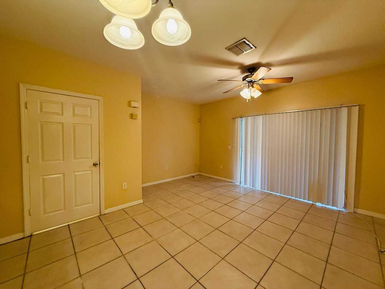 8533 Trail Wind Dr - Photo 5 of 31