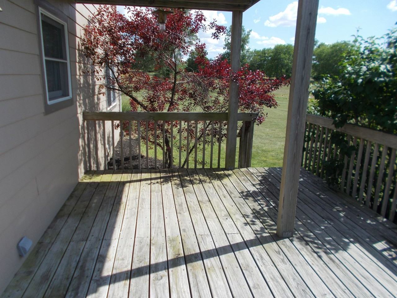 1740 Tanglewood Dr - Photo 6 of 28