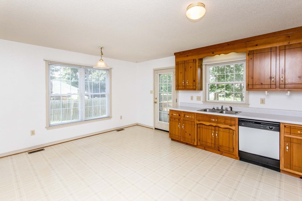 6608 Snow Geese Ln - Photo 7 of 20