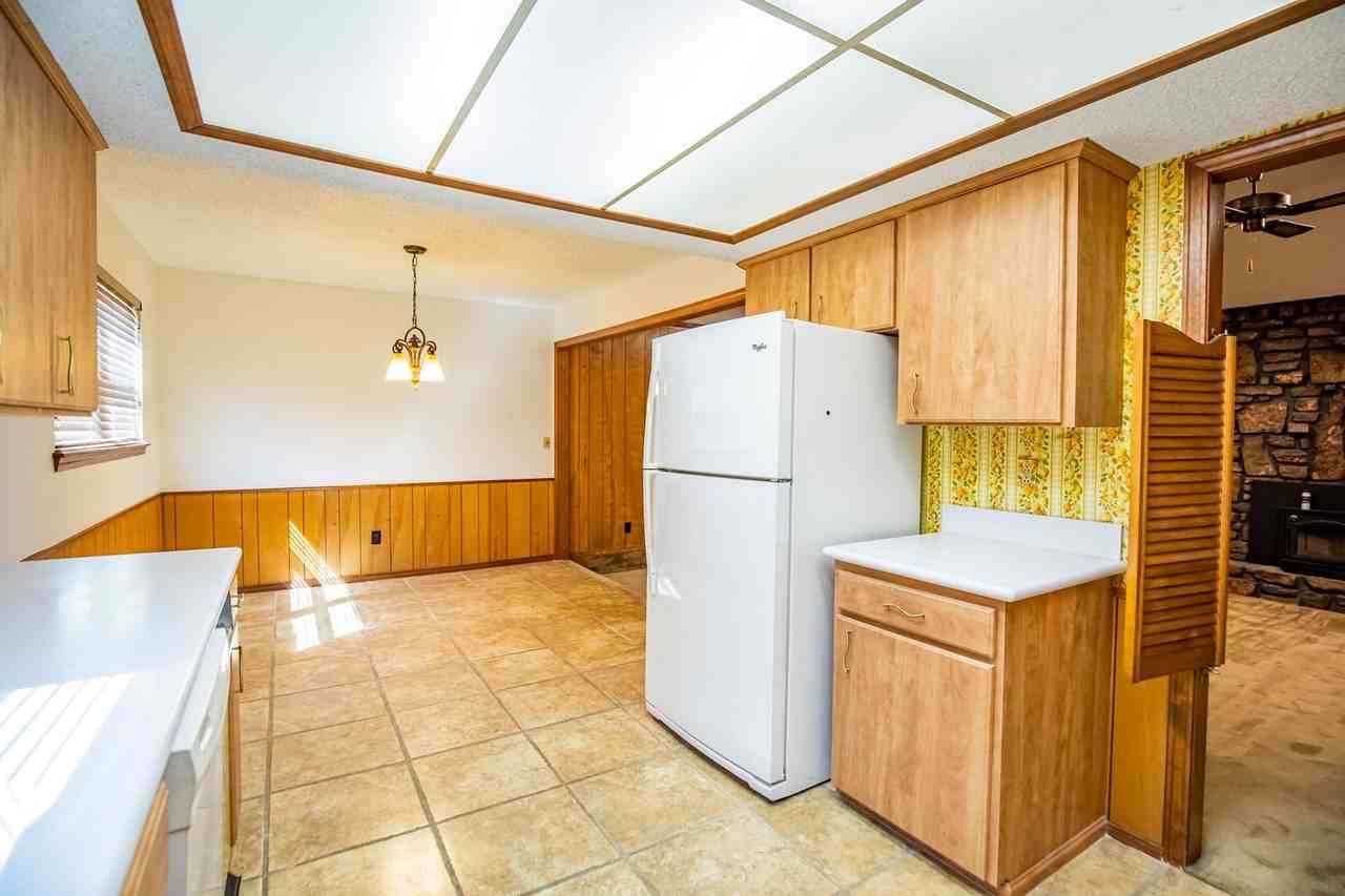 820 S 13th St - Photo 7 of 24