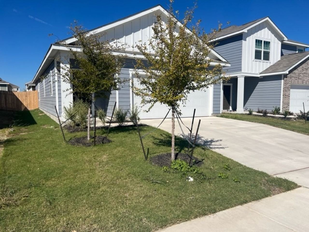 109 Mouflon Rd - Photo 2 of 38