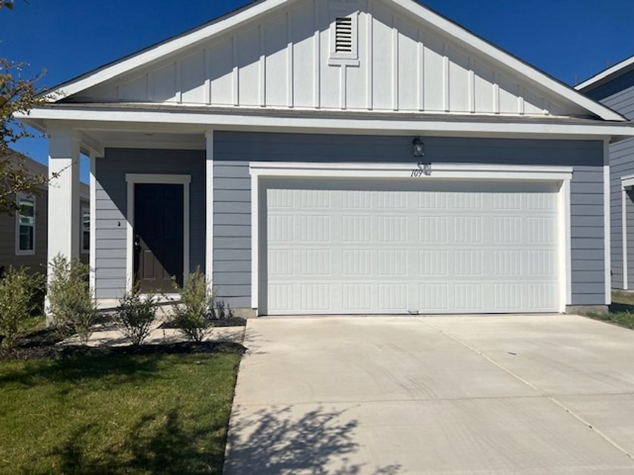 109 Mouflon Rd - Photo 4 of 38