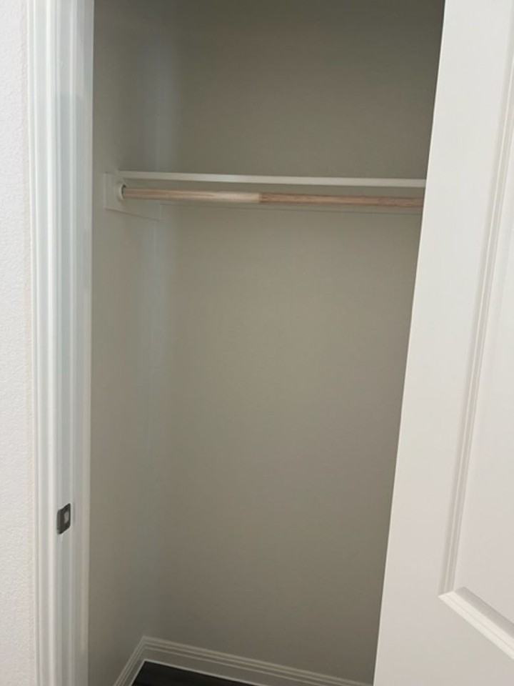 109 Mouflon Rd - Photo 7 of 38