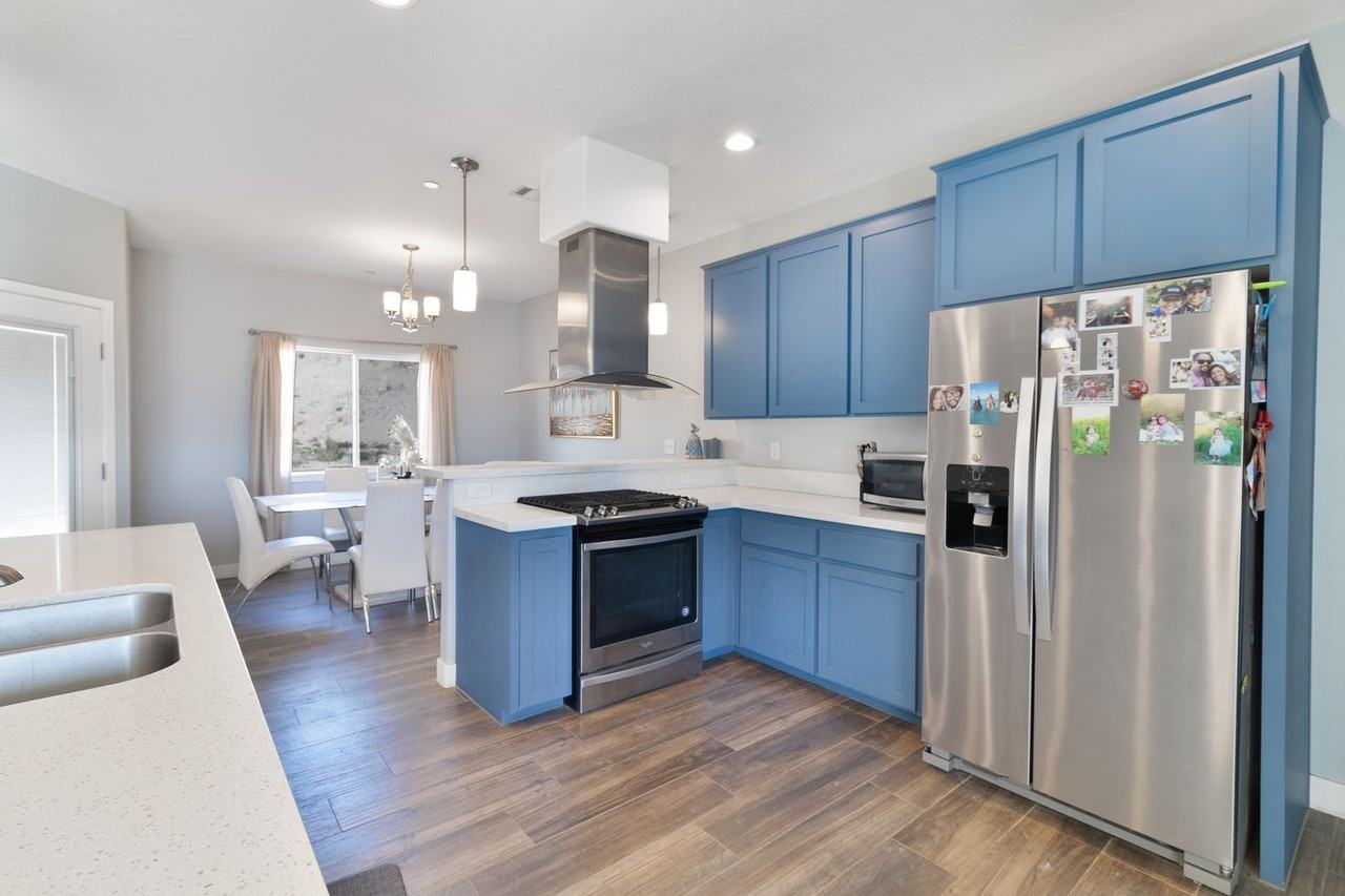 18810 Talisman St - Photo 6 of 16