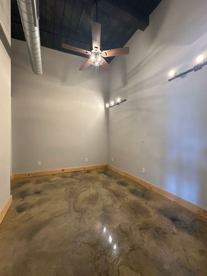 214 N Franklin Street - Photo 2 of 12