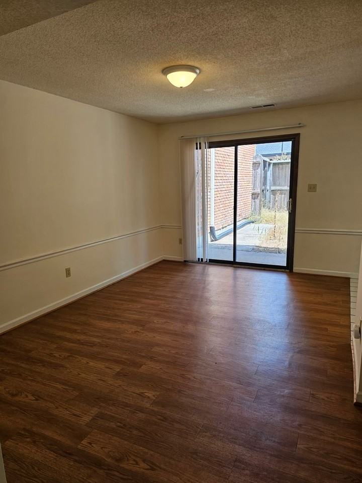 106 E Green Meadows Rd #9 - Photo 2 of 20