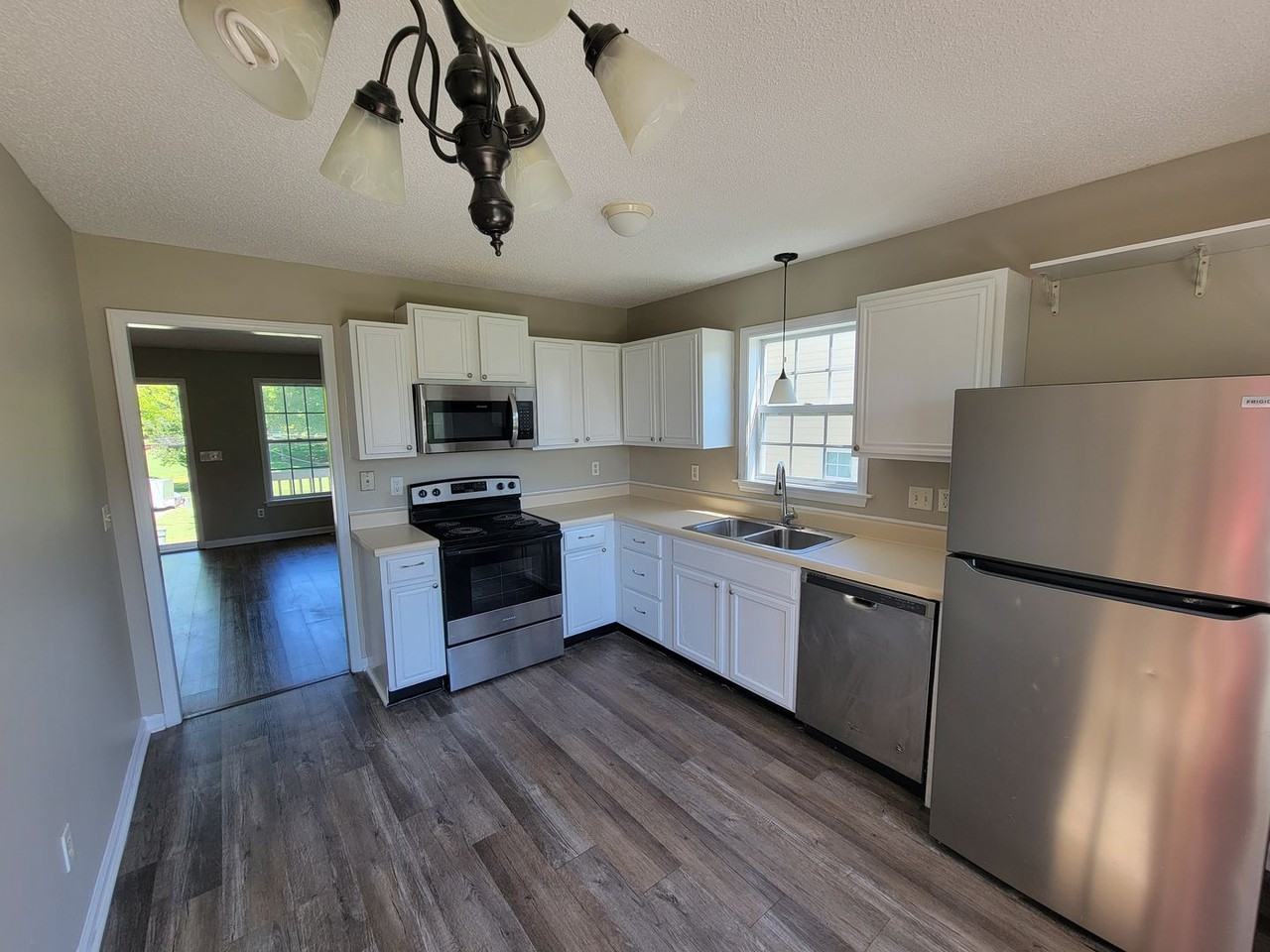 245 Ward Rd - Photo 2 of 10