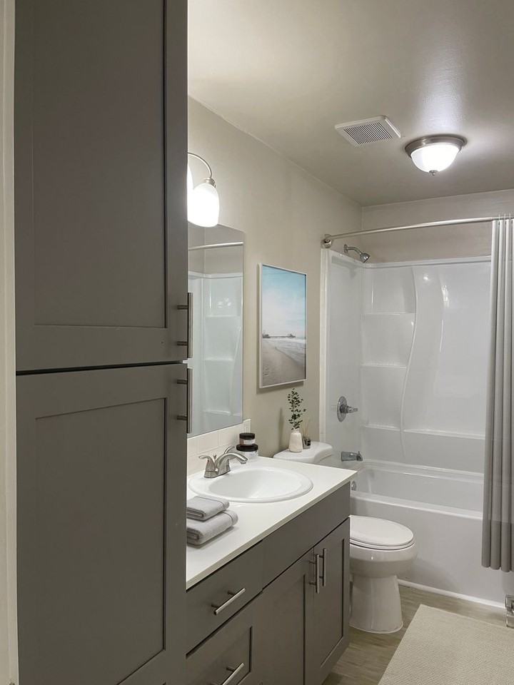 Midlakes - Photo 6 of 16