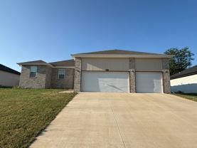 406 E Wright St - Photo 1 of 1