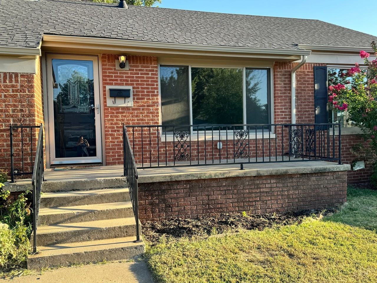 3233 Nw 43rd St - Photo 2 of 21