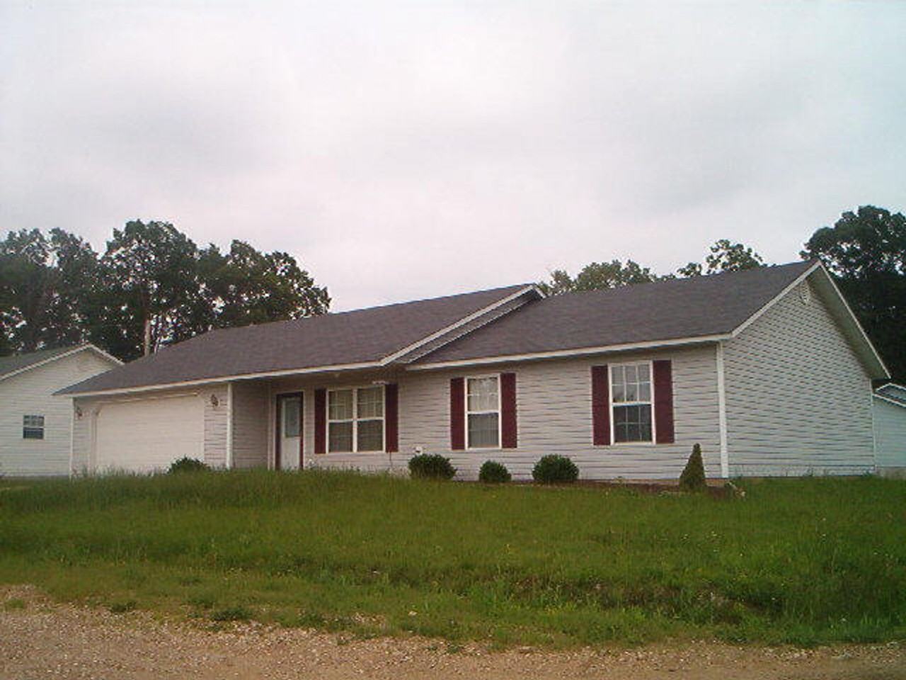 22194 Hedge Rd - Photo 4 of 4