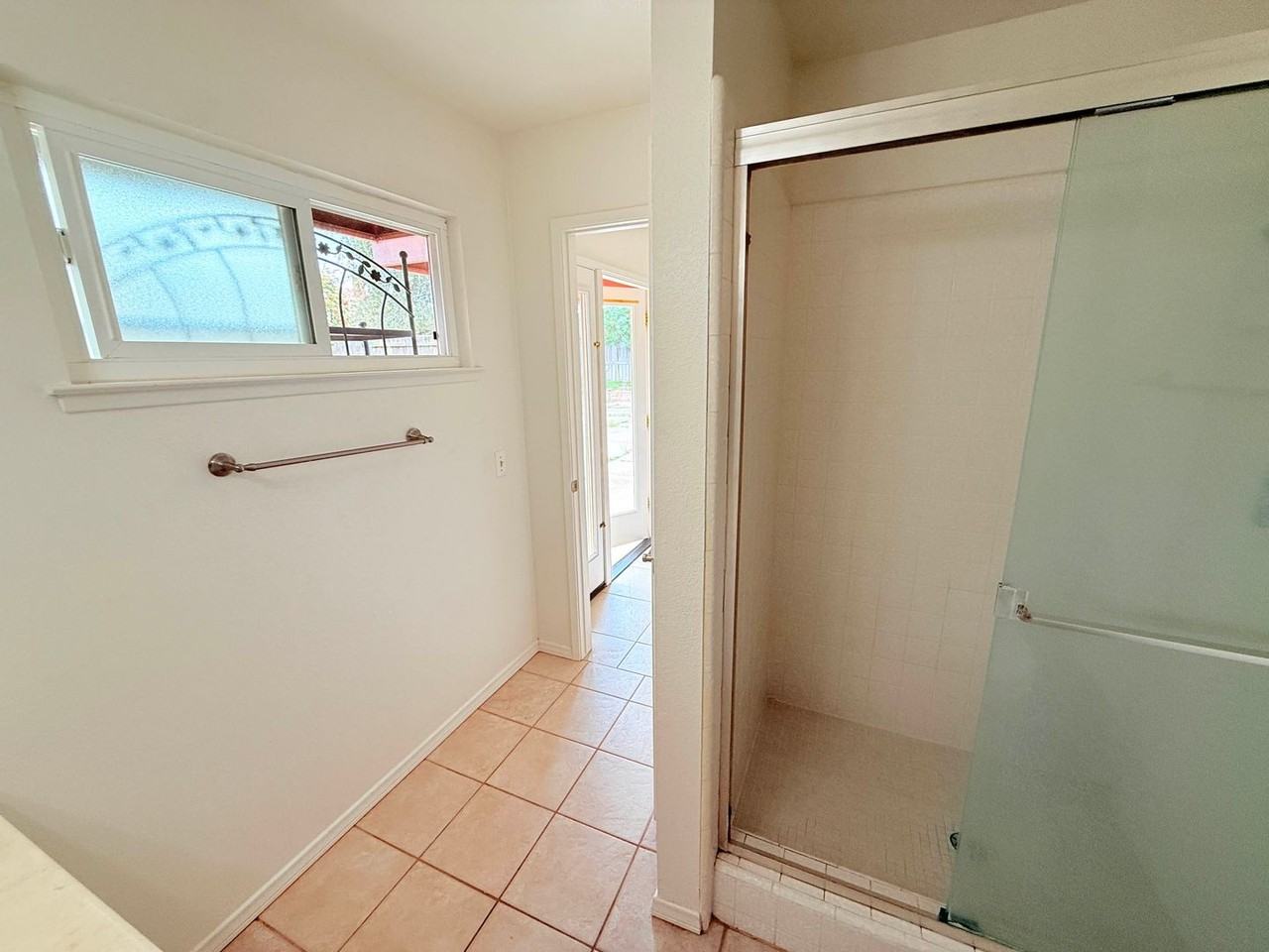 4625 Karnes Rd - Photo 2 of 9
