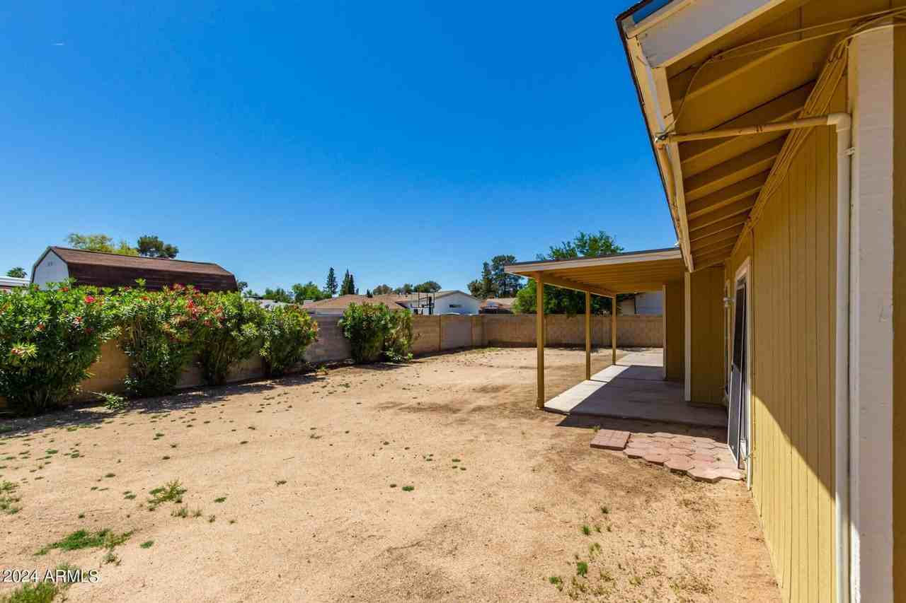 2059 E Adobe St - Photo 5 of 5
