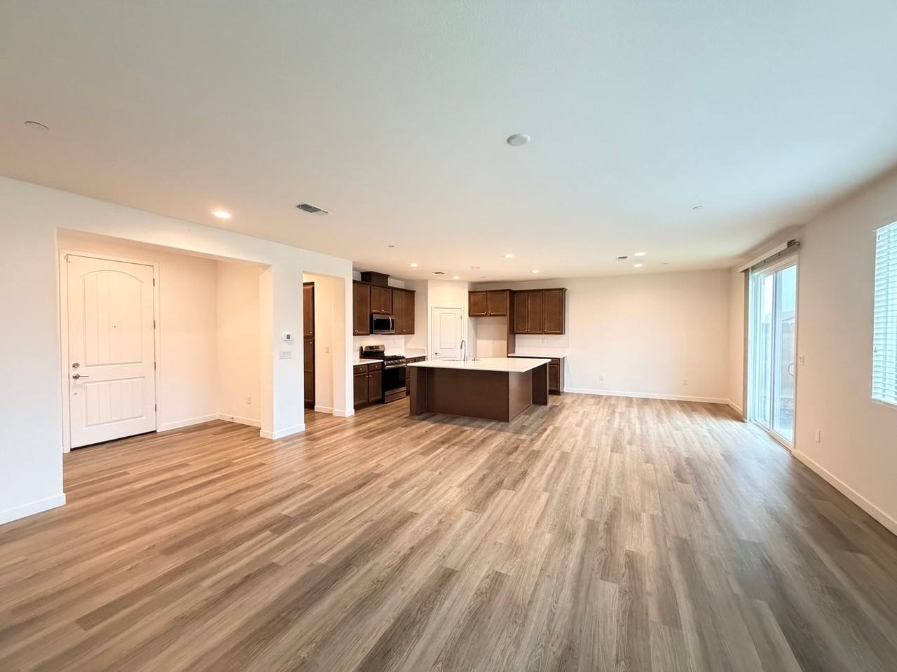 1858 Morro Ct - Photo 6 of 37
