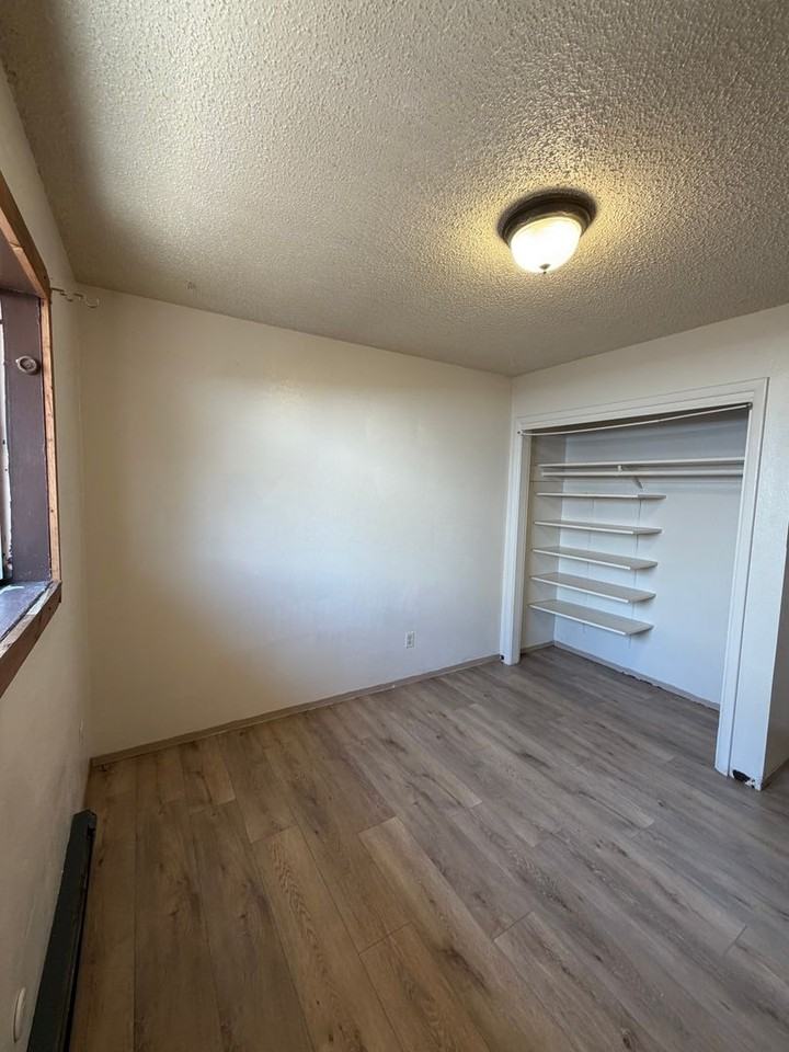 2437 Garden Ave - Photo 4 of 15