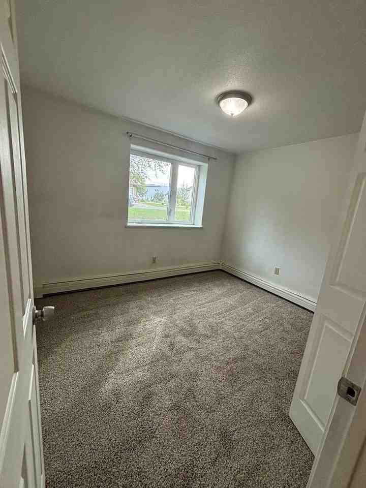 2406 Mercier St - Photo 5 of 9