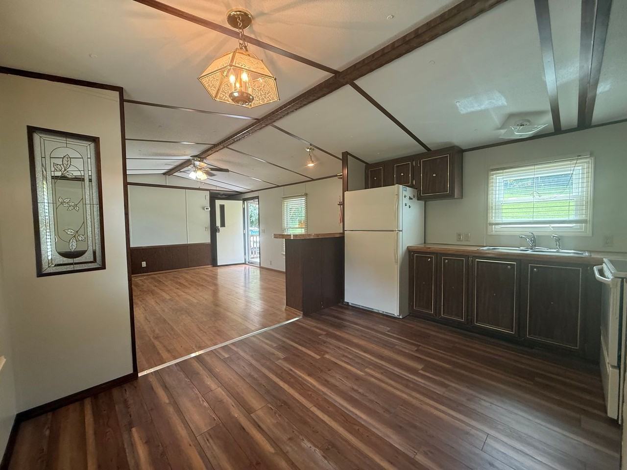 133 Patricia Ln - Photo 6 of 23