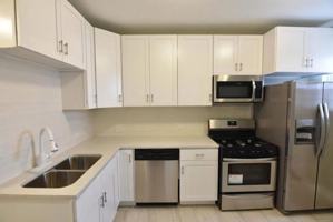 featured image of 5318 W Monroe St