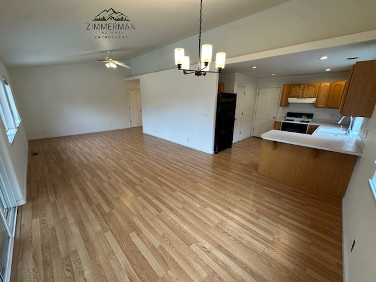 495 Emily Ln - Photo 3 of 24