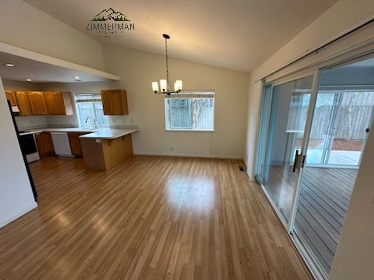 495 Emily Ln - Photo 5 of 24