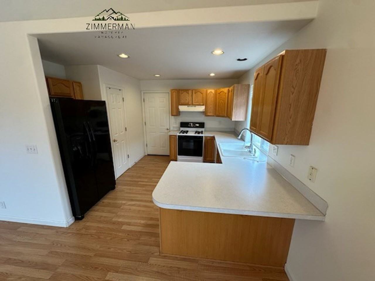 495 Emily Ln - Photo 7 of 24