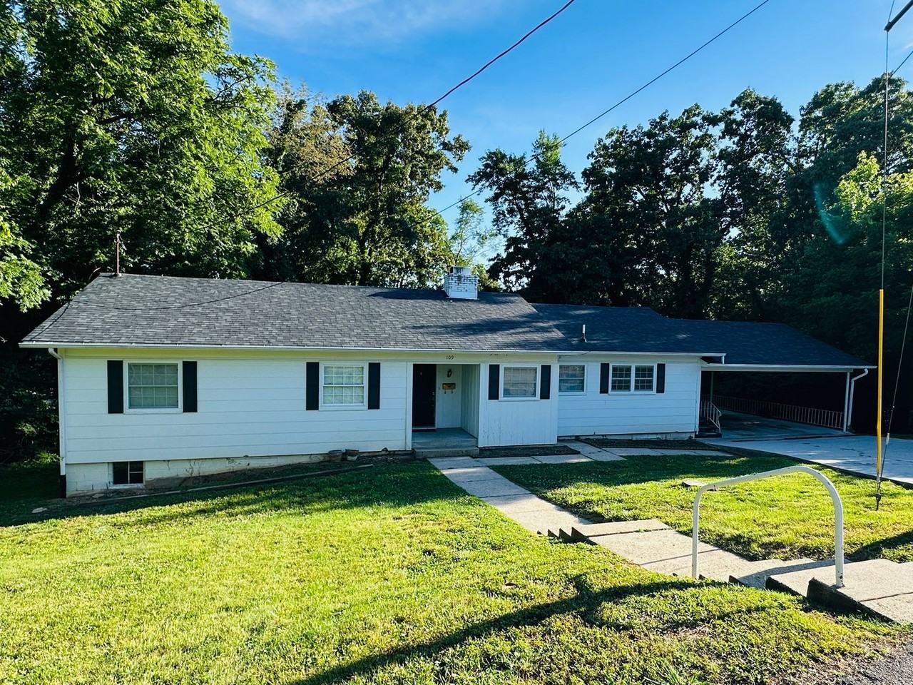 109 Norris Ln