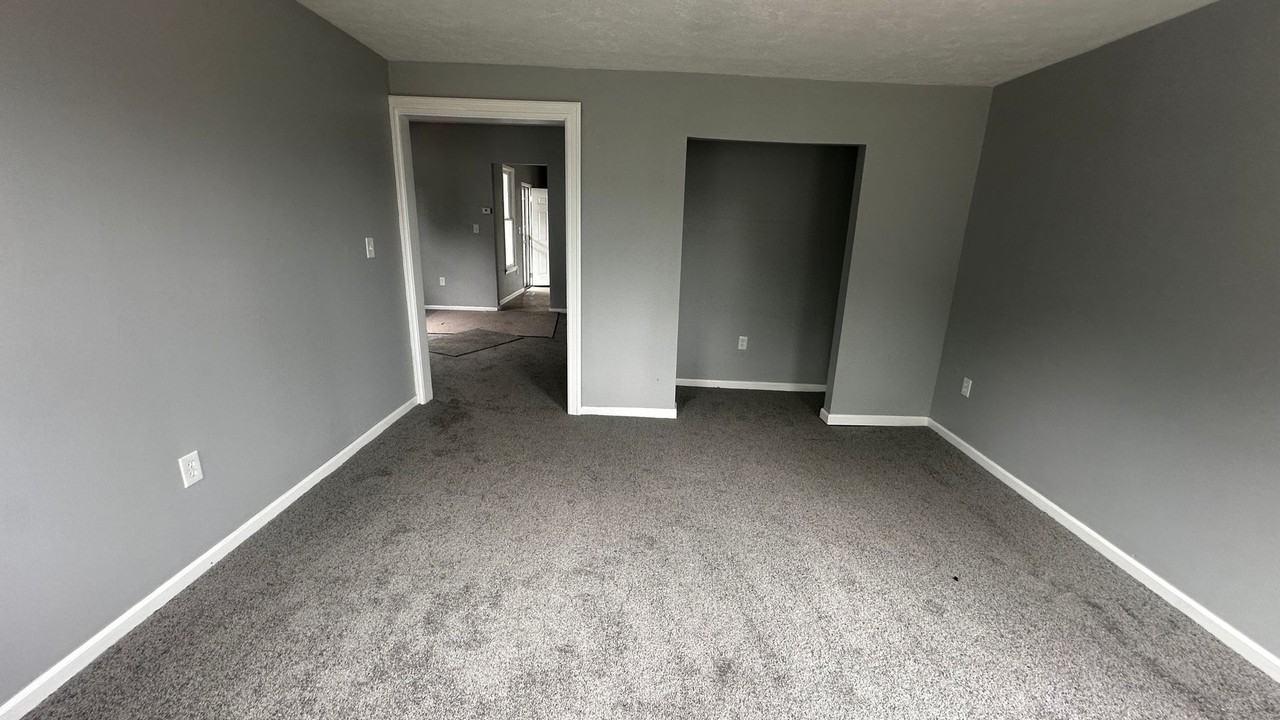 8113 Platt Ave - Photo 7 of 11