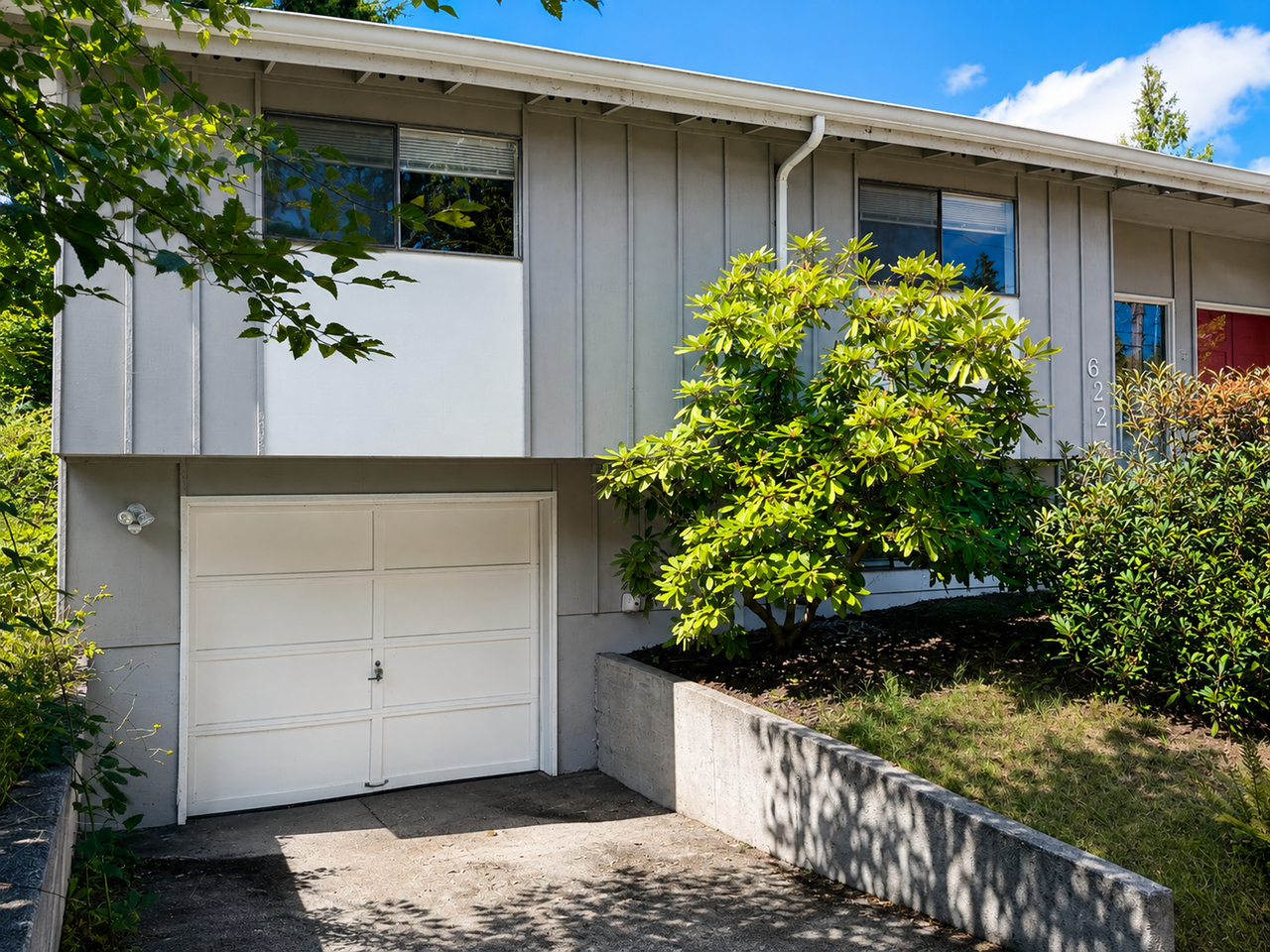 6223 Harlow Dr - Photo 4 of 31