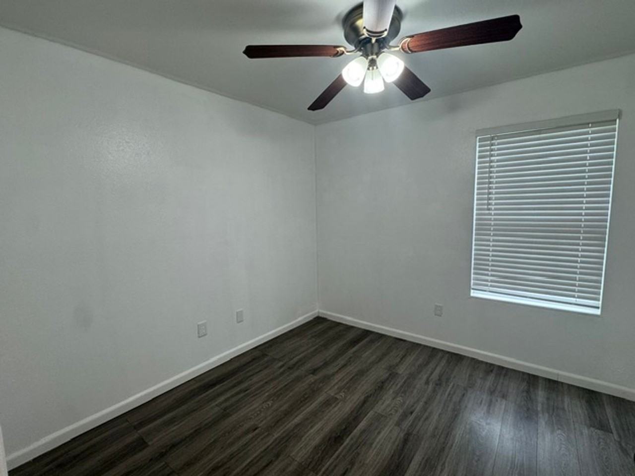 109 Garfield St - Photo 5 of 9