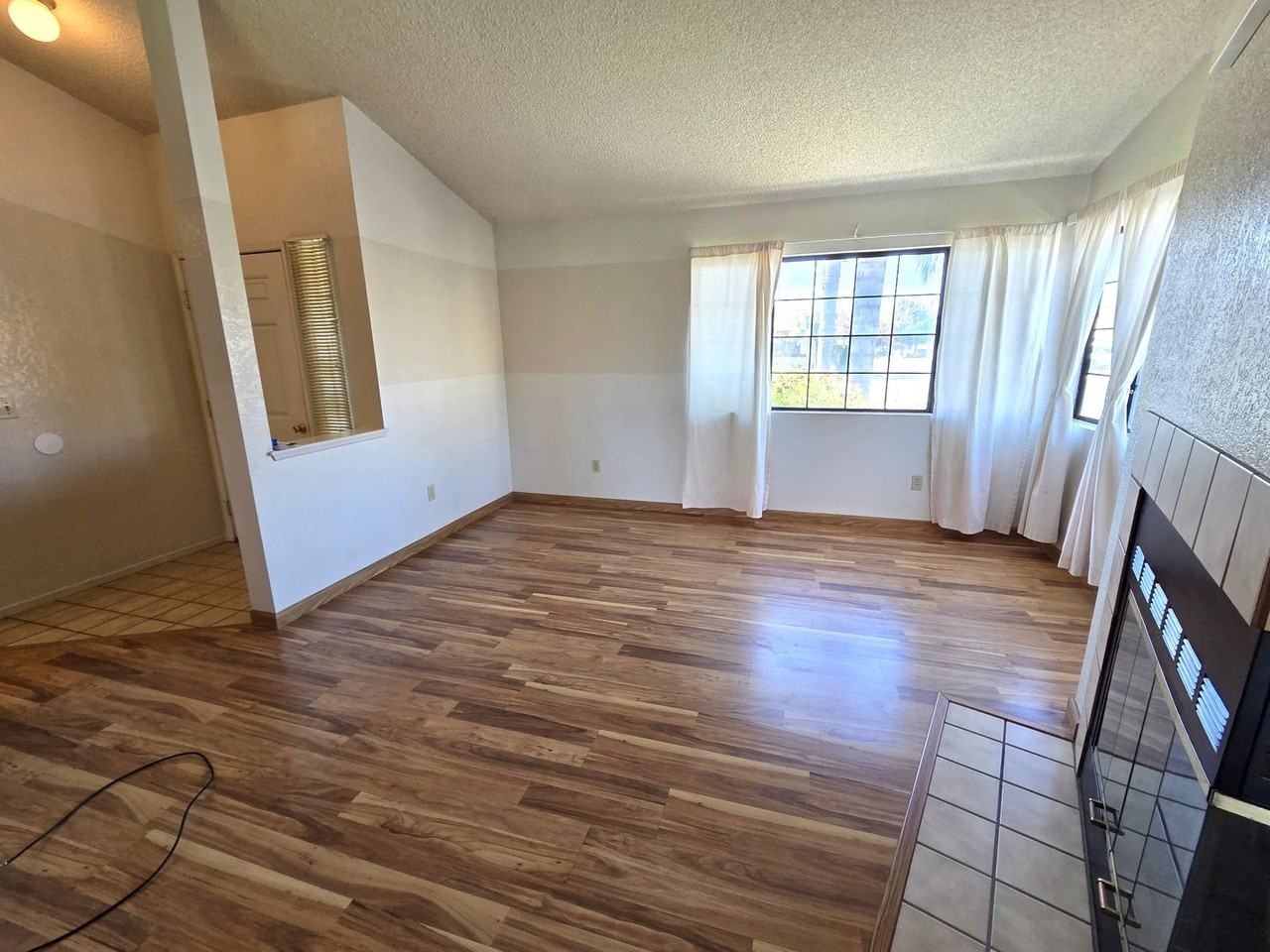 550 Black Oak Ave - Photo 3 of 14