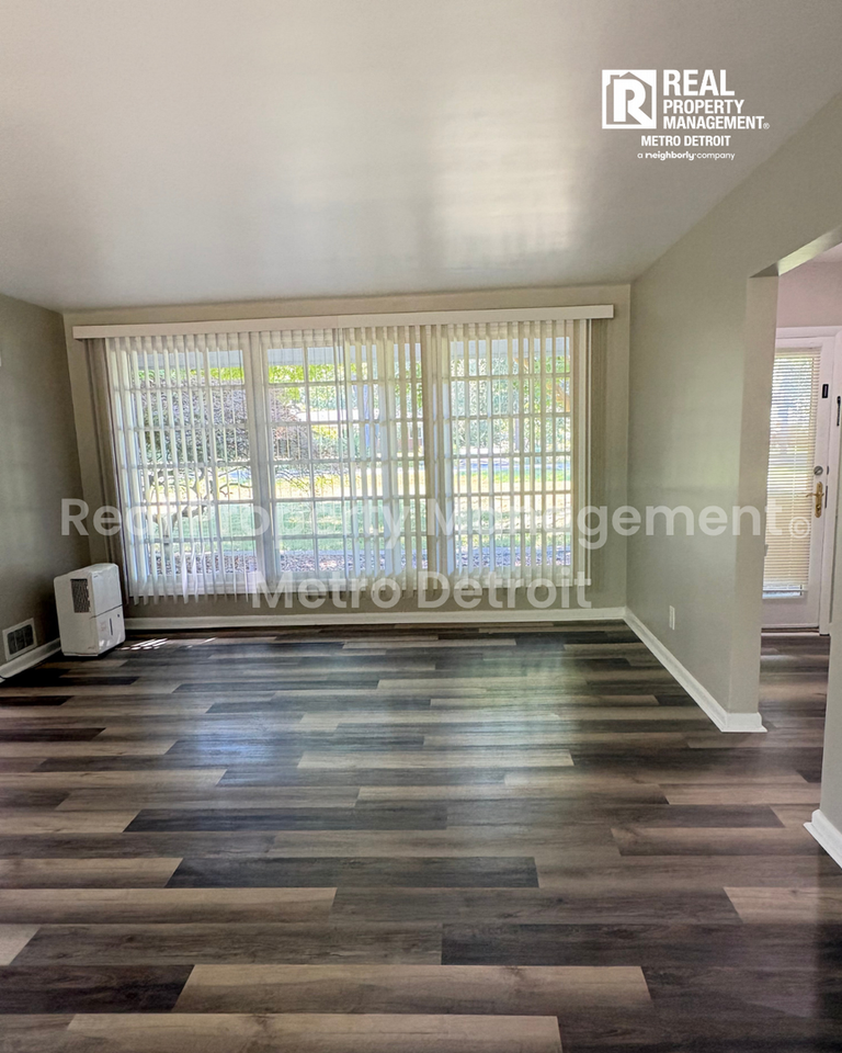 32505 Bell Vine Trl - Photo 3 of 25