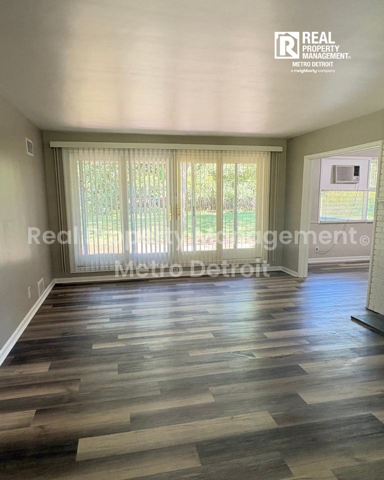 32505 Bell Vine Trl - Photo 4 of 25