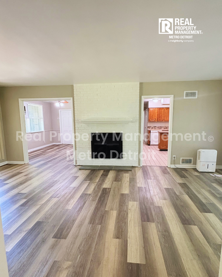 32505 Bell Vine Trl - Photo 5 of 25