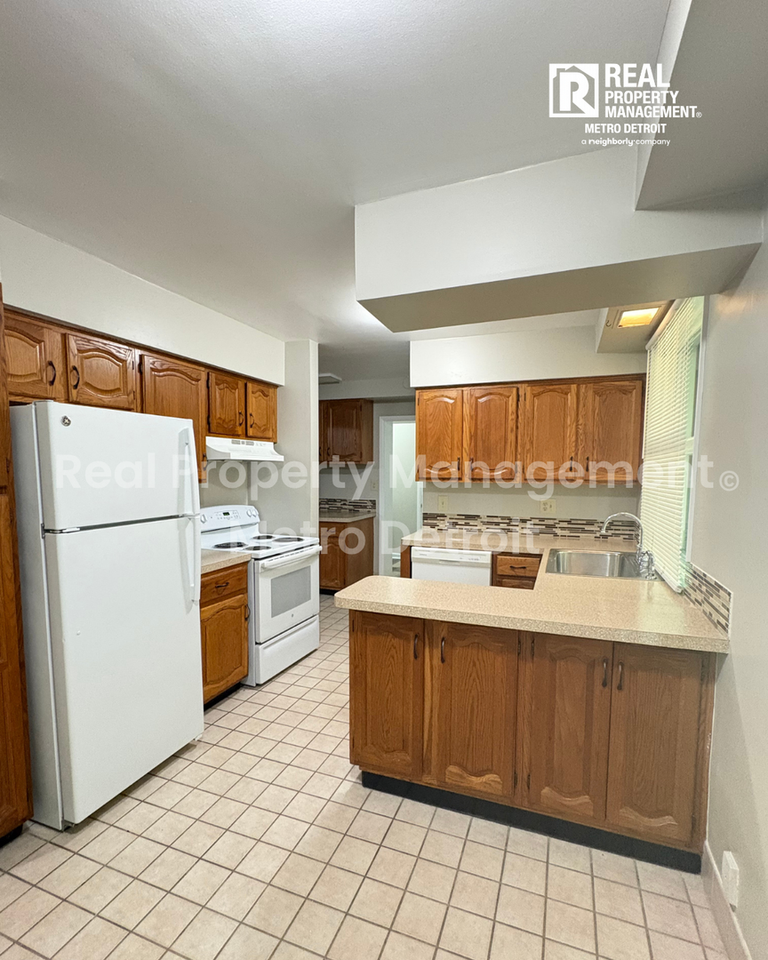 32505 Bell Vine Trl - Photo 6 of 25