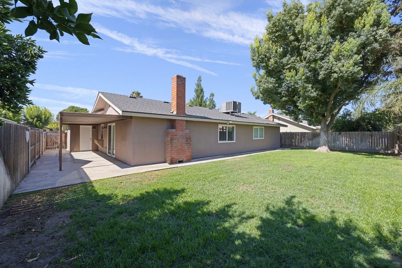 1684 E Walnut Ave - Photo 2 of 24