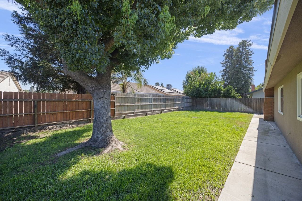 1684 E Walnut Ave - Photo 4 of 24