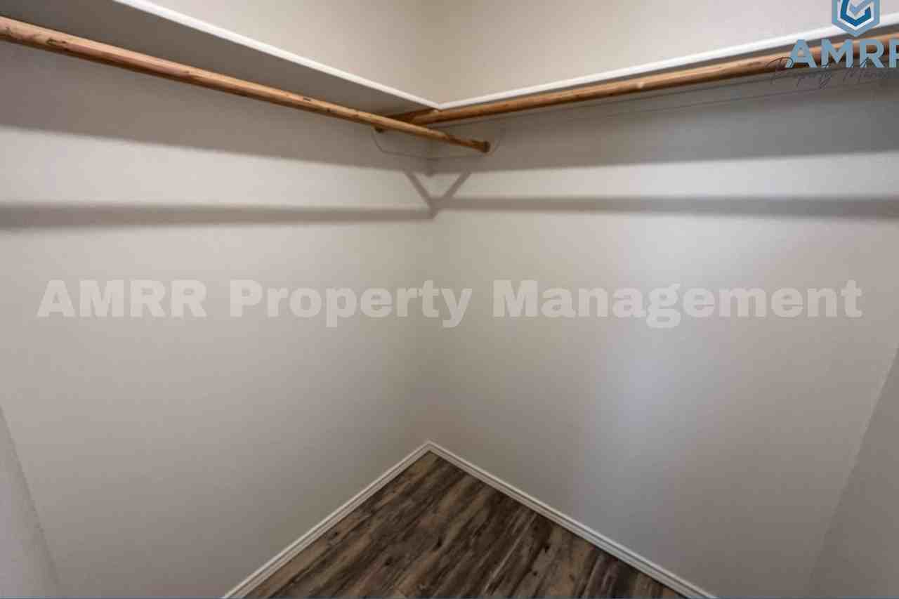2408 N Avenue P - Photo 7 of 21