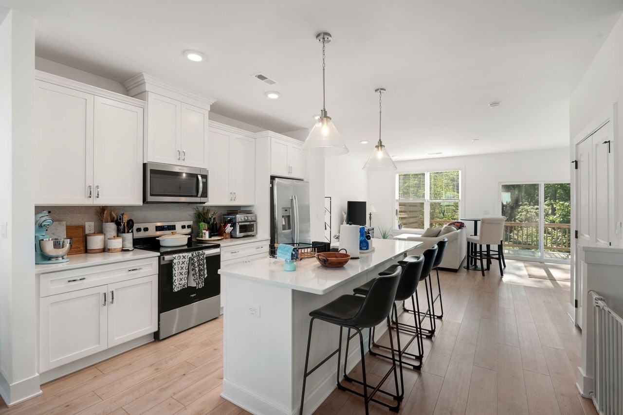 2115 Opulent Oaks Ln - Photo 4 of 29