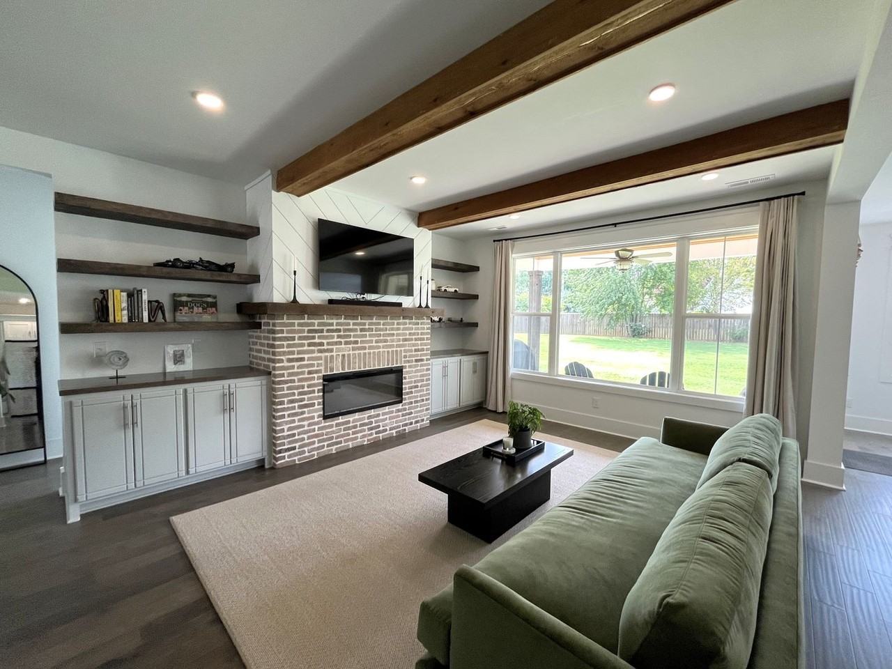 4140 Azalea Ct - Photo 3 of 26