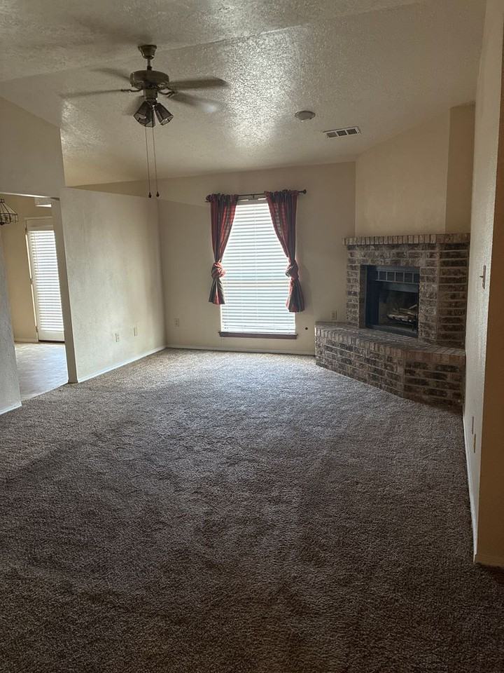 5432 Pepperwood Ct Nw - Photo 5 of 12