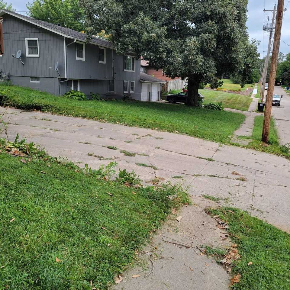 1110 S 10th St - Photo 6 of 47