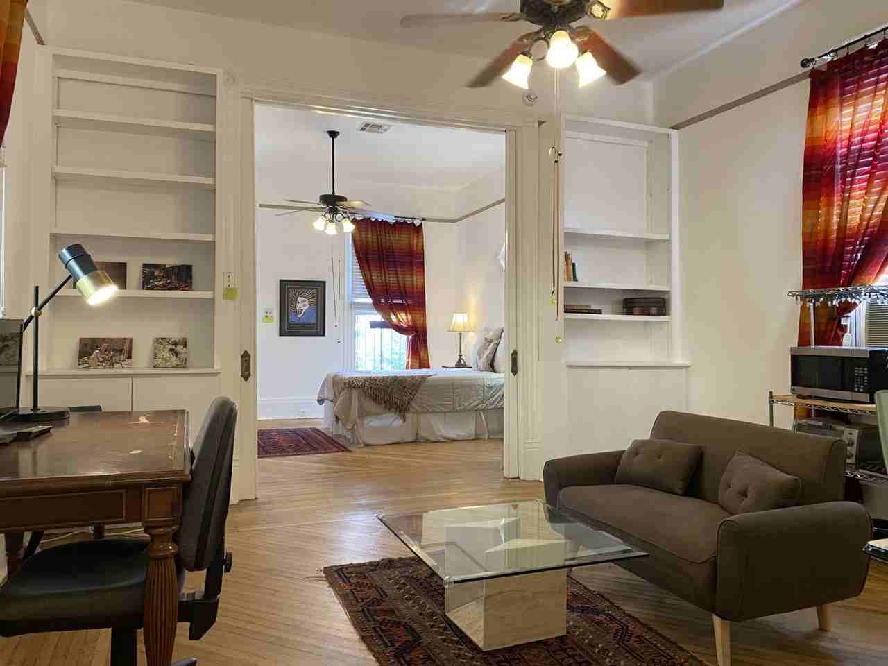 922 Adams St - Photo 2 of 10