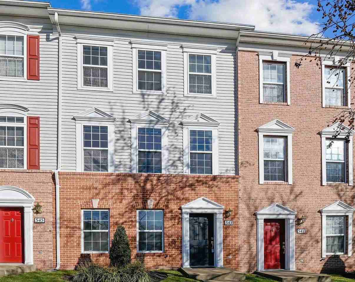 543 Ensemble Ct