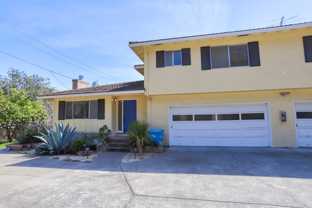 264 W Oakwood Blvd - Photo 1 of 1