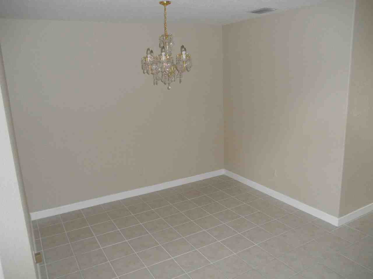 2314 Shoma Ln - Photo 5 of 17
