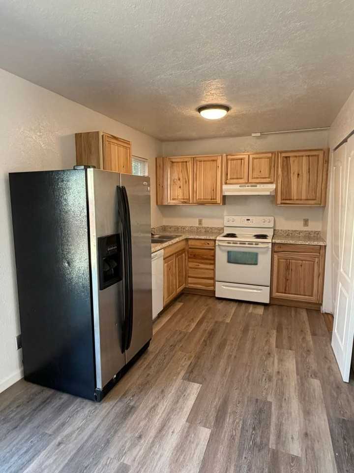 3211 Opal Ct #A - Photo 6 of 17